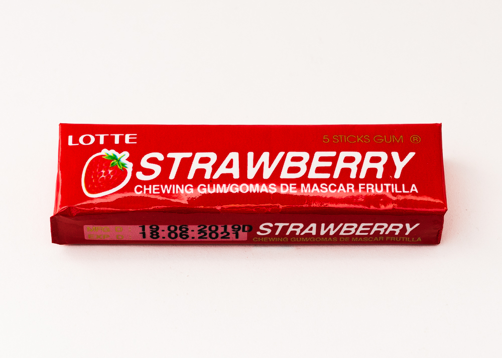 Жевательная резинка «LOTTE» со вкусом клубники
упаковка 5 пластин